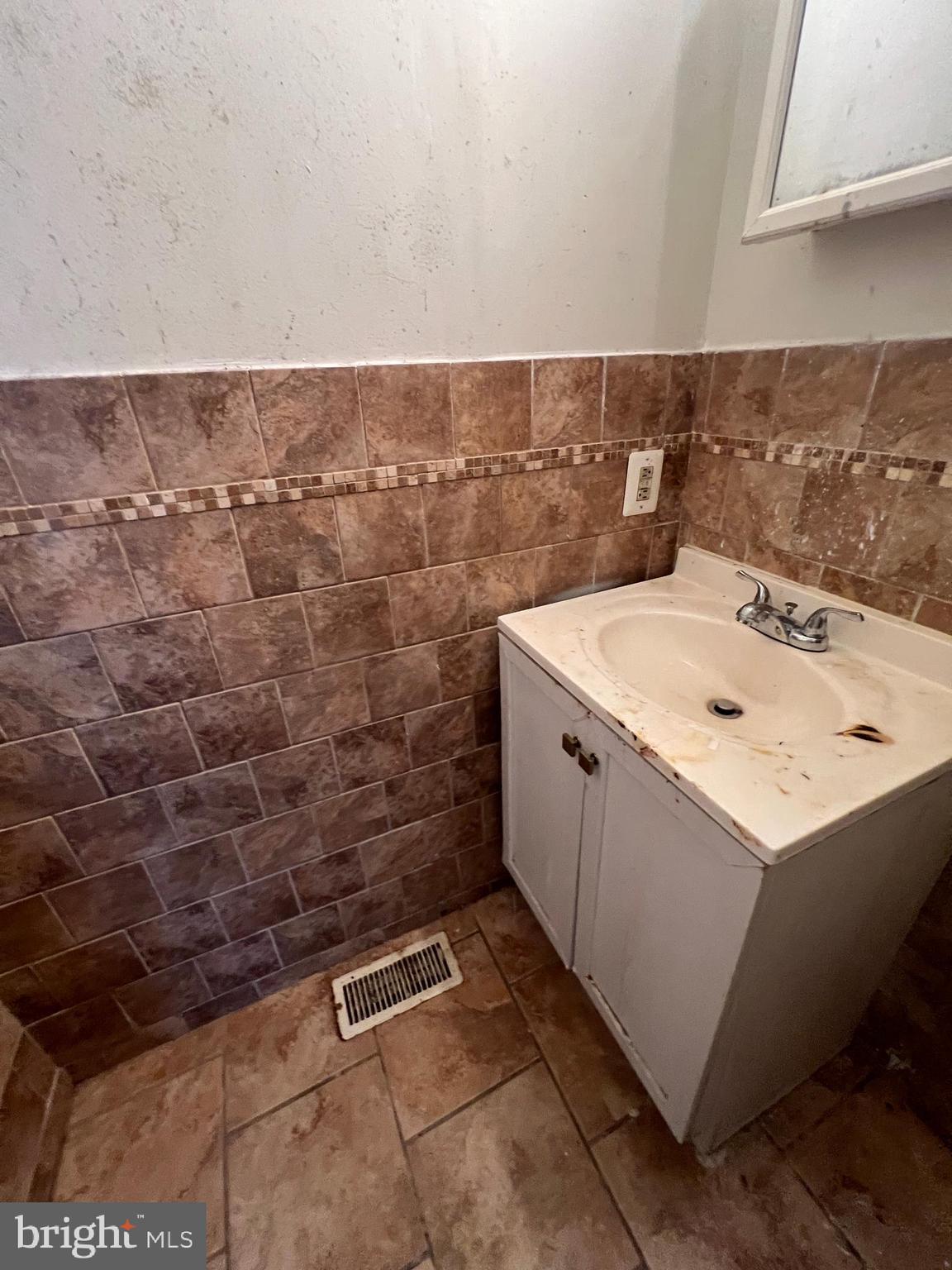 SUMMIT RIDGE - Residential