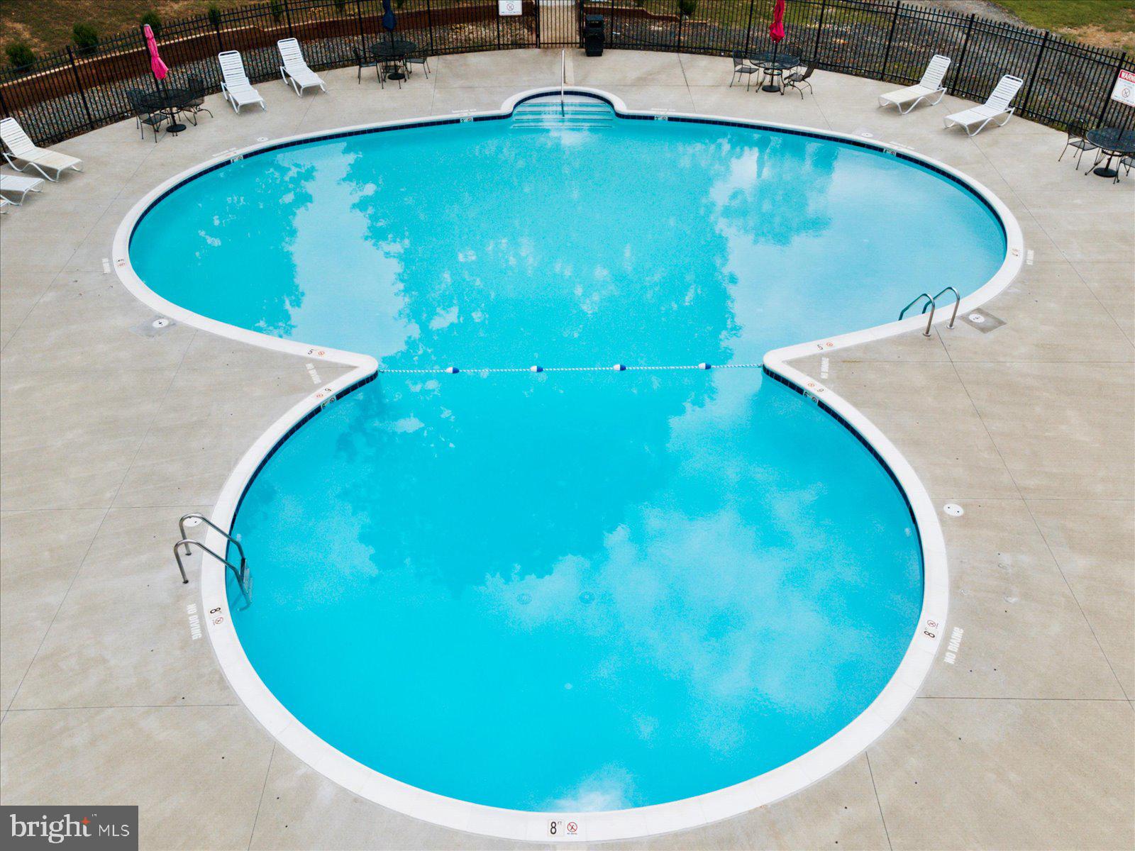 LAKE LAND OR - Residential