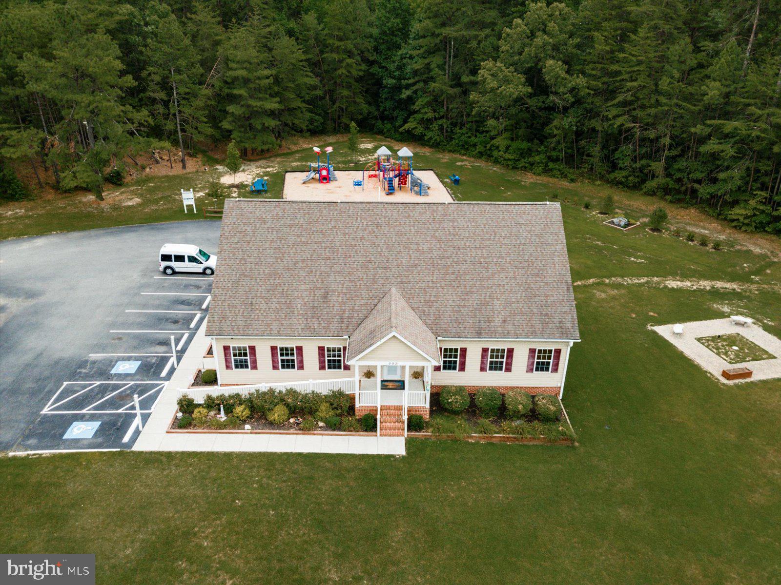 LAKE LAND OR - Residential