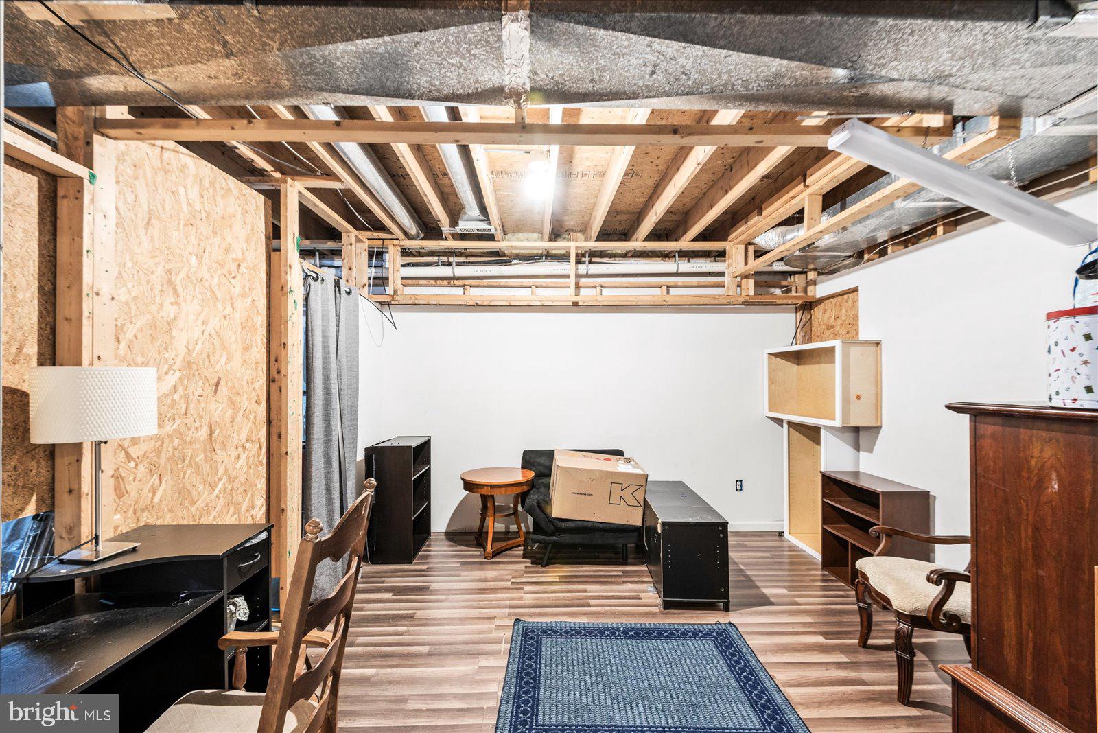 LAKE LAND OR - Residential