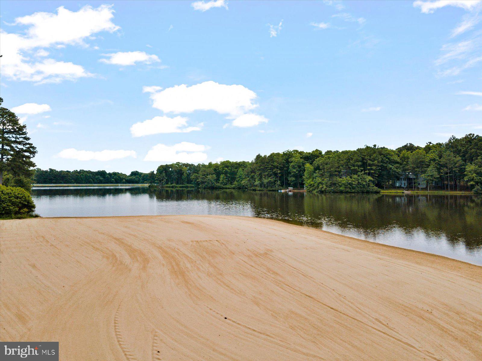 LAKE LAND OR - Residential