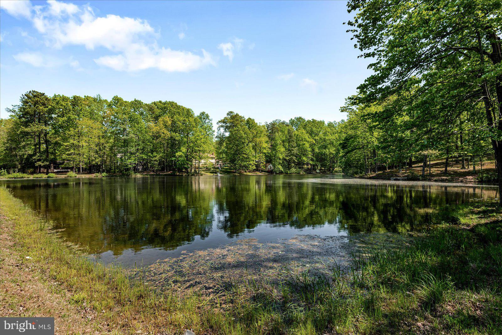 LAKE LAND OR - Residential