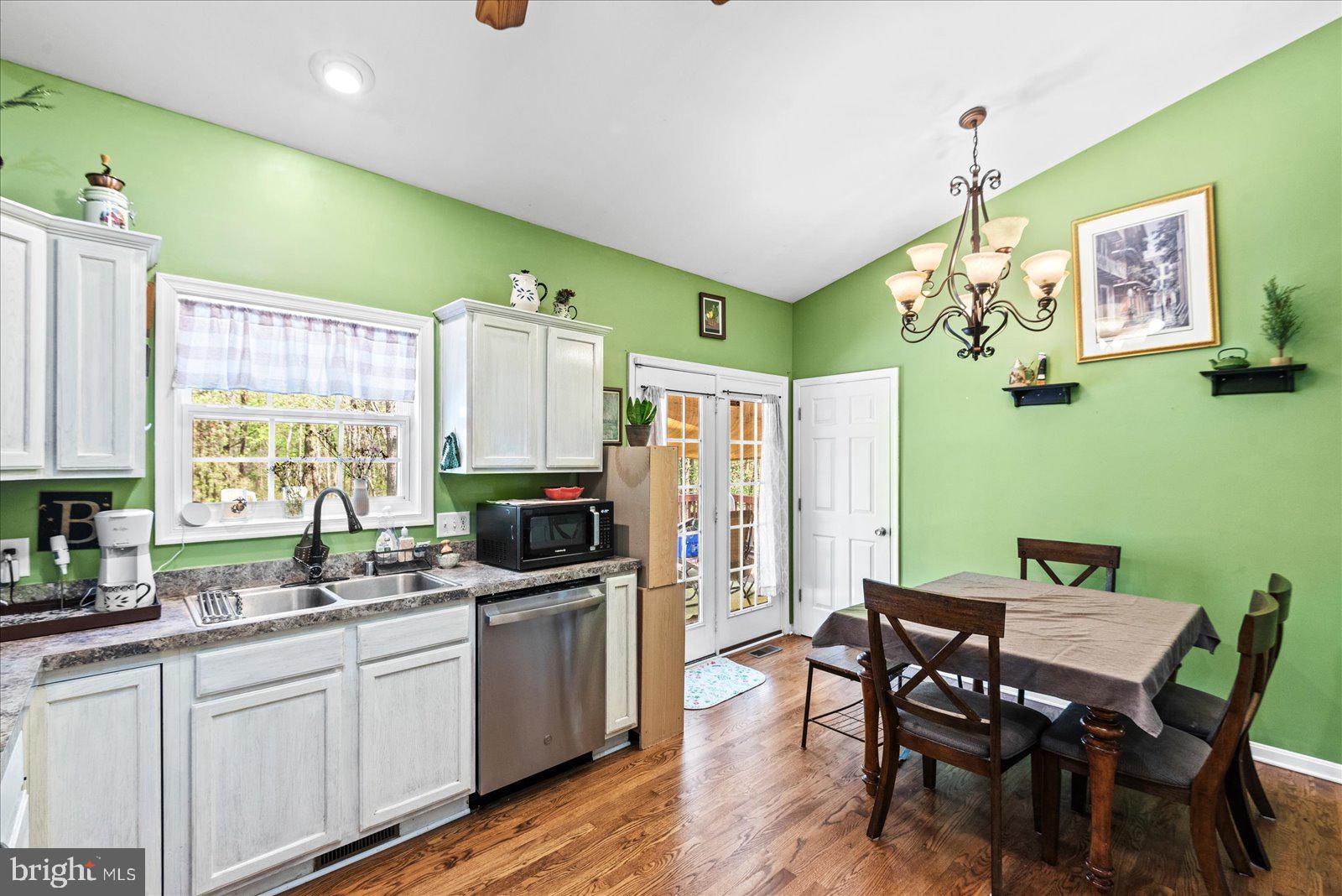 LAKE LAND OR - Residential