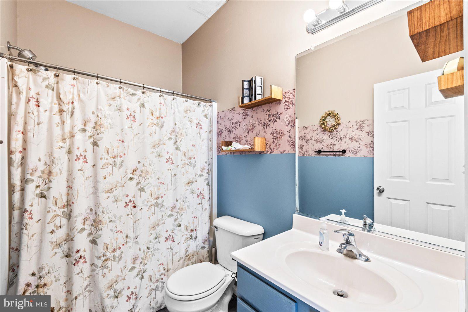 LAKE LAND OR - Residential