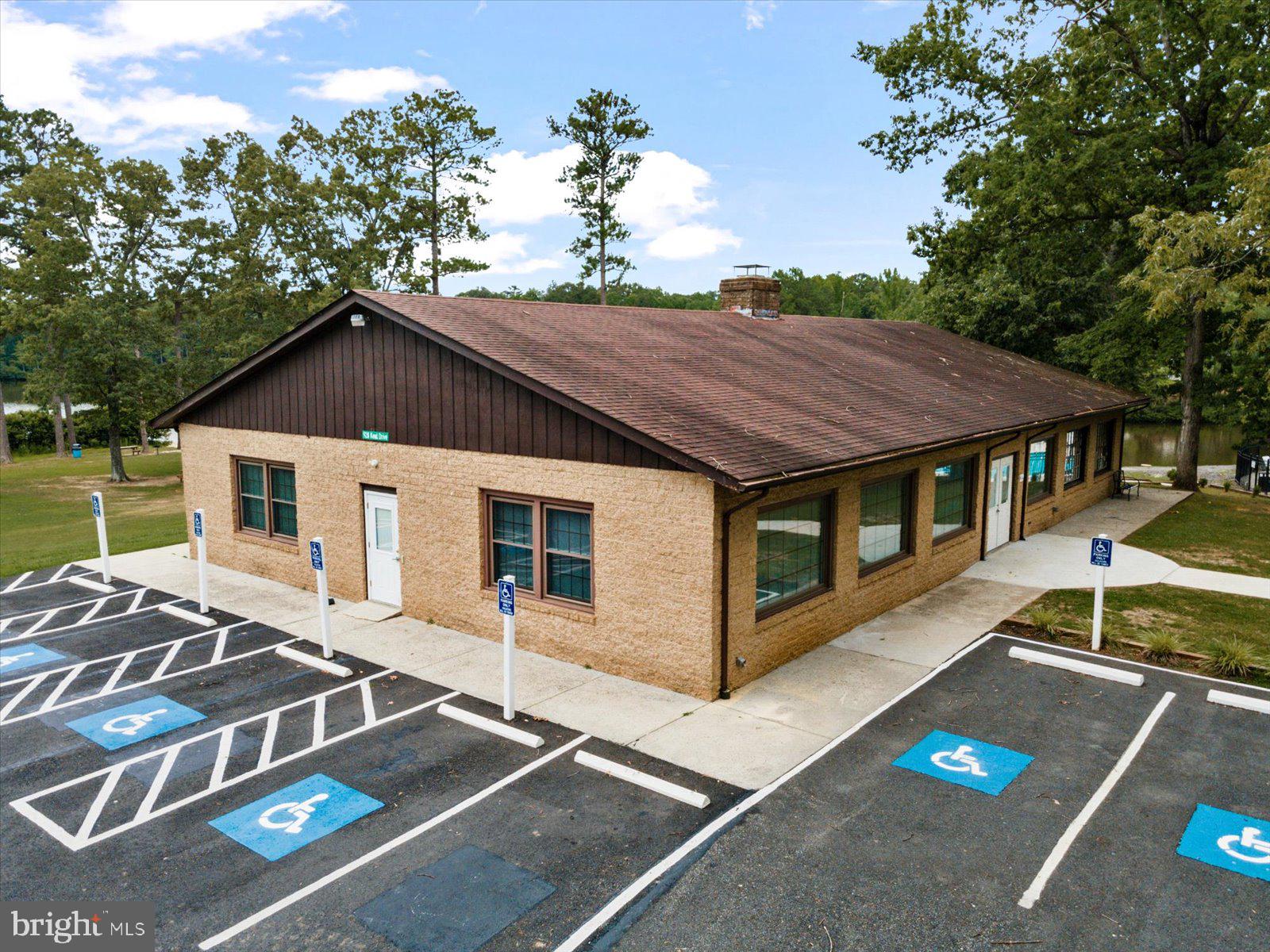 LAKE LAND OR - Residential