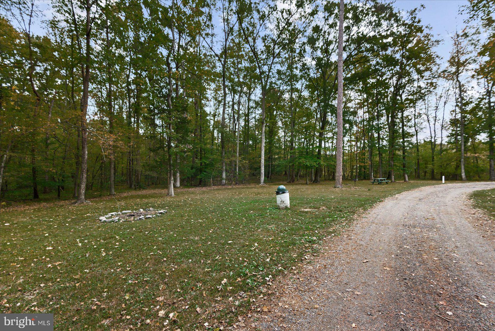 LAKE LAND OR - Residential