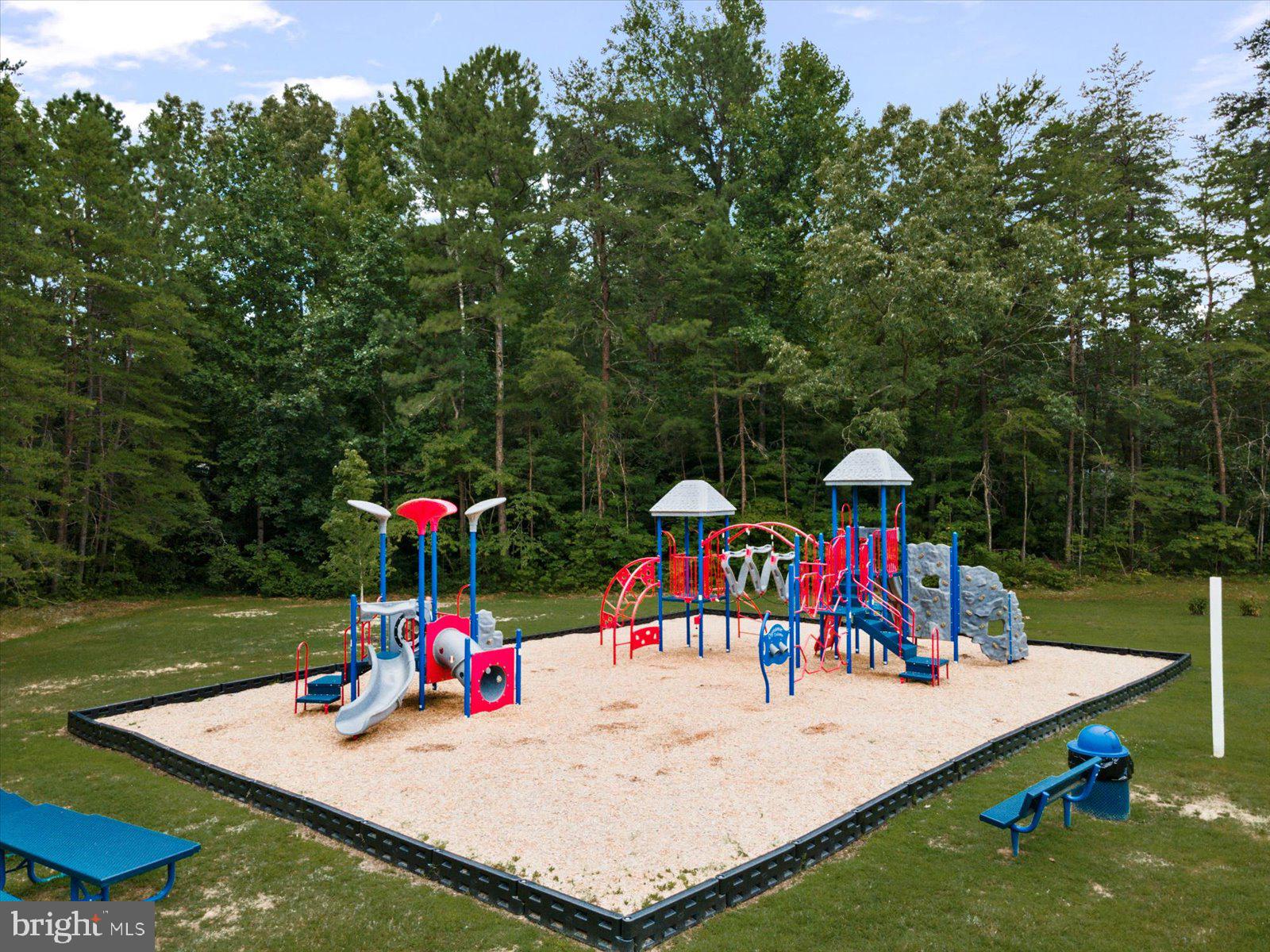 LAKE LAND OR - Residential