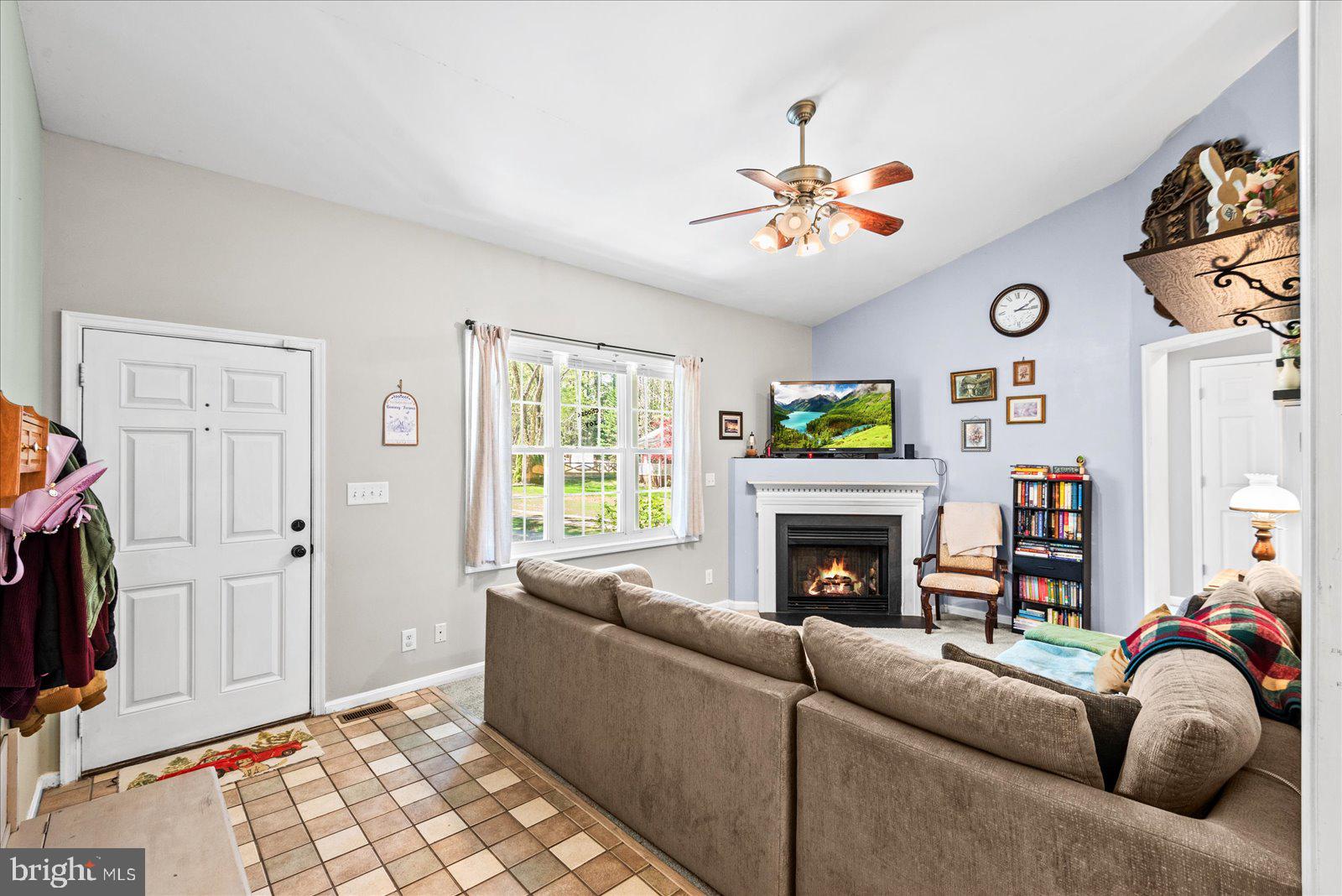 LAKE LAND OR - Residential