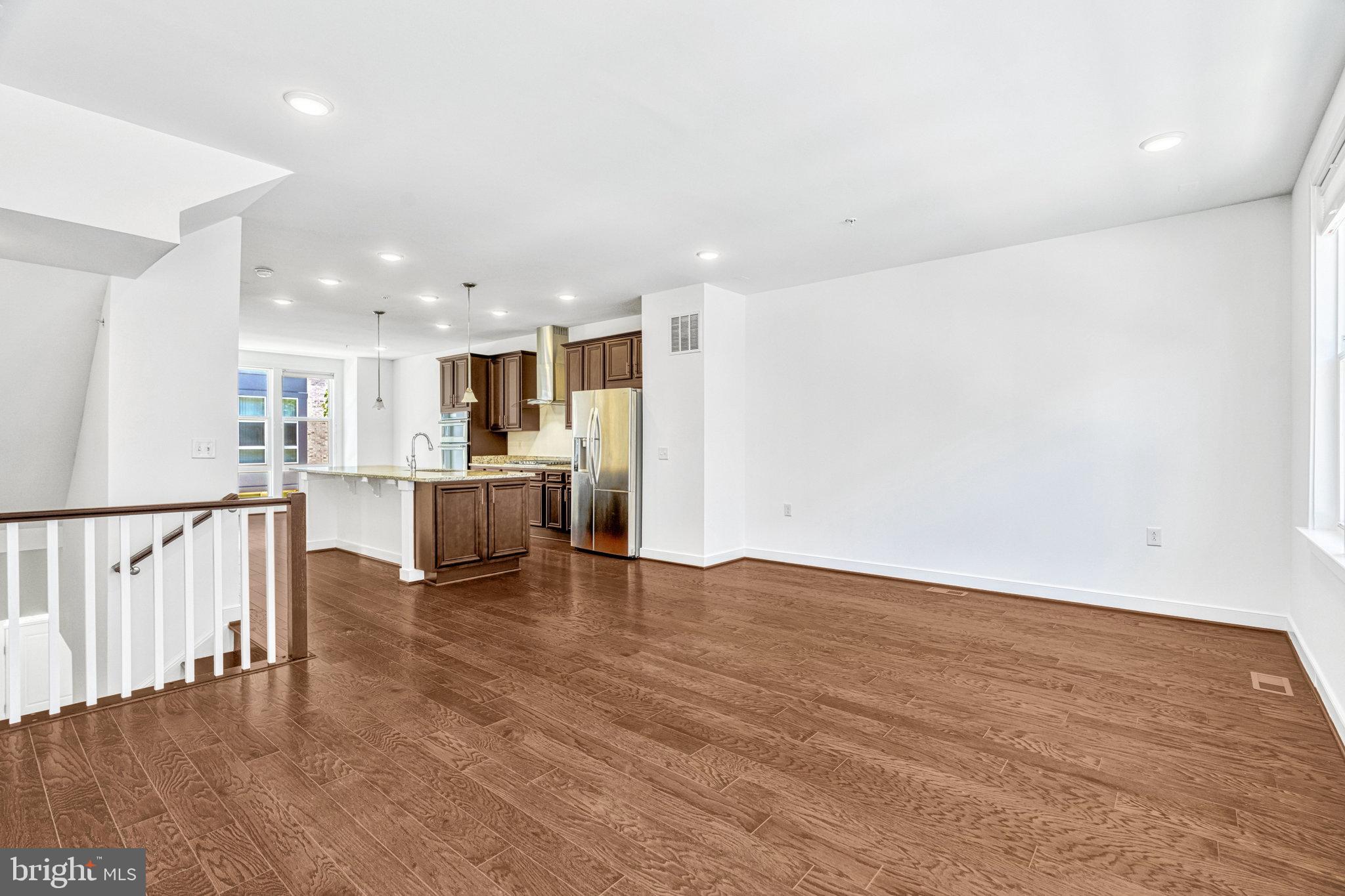 METROPARK AT ARROWBROOK - Residential