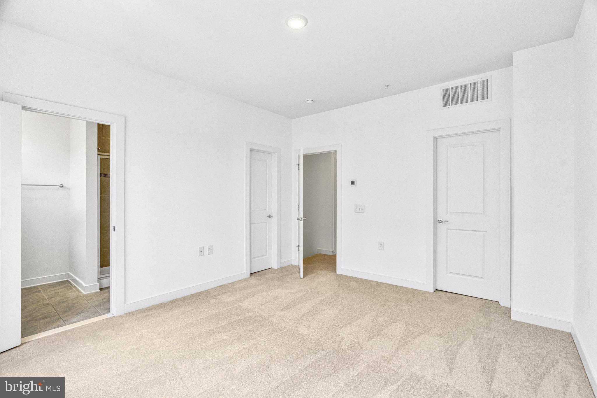 METROPARK AT ARROWBROOK - Residential