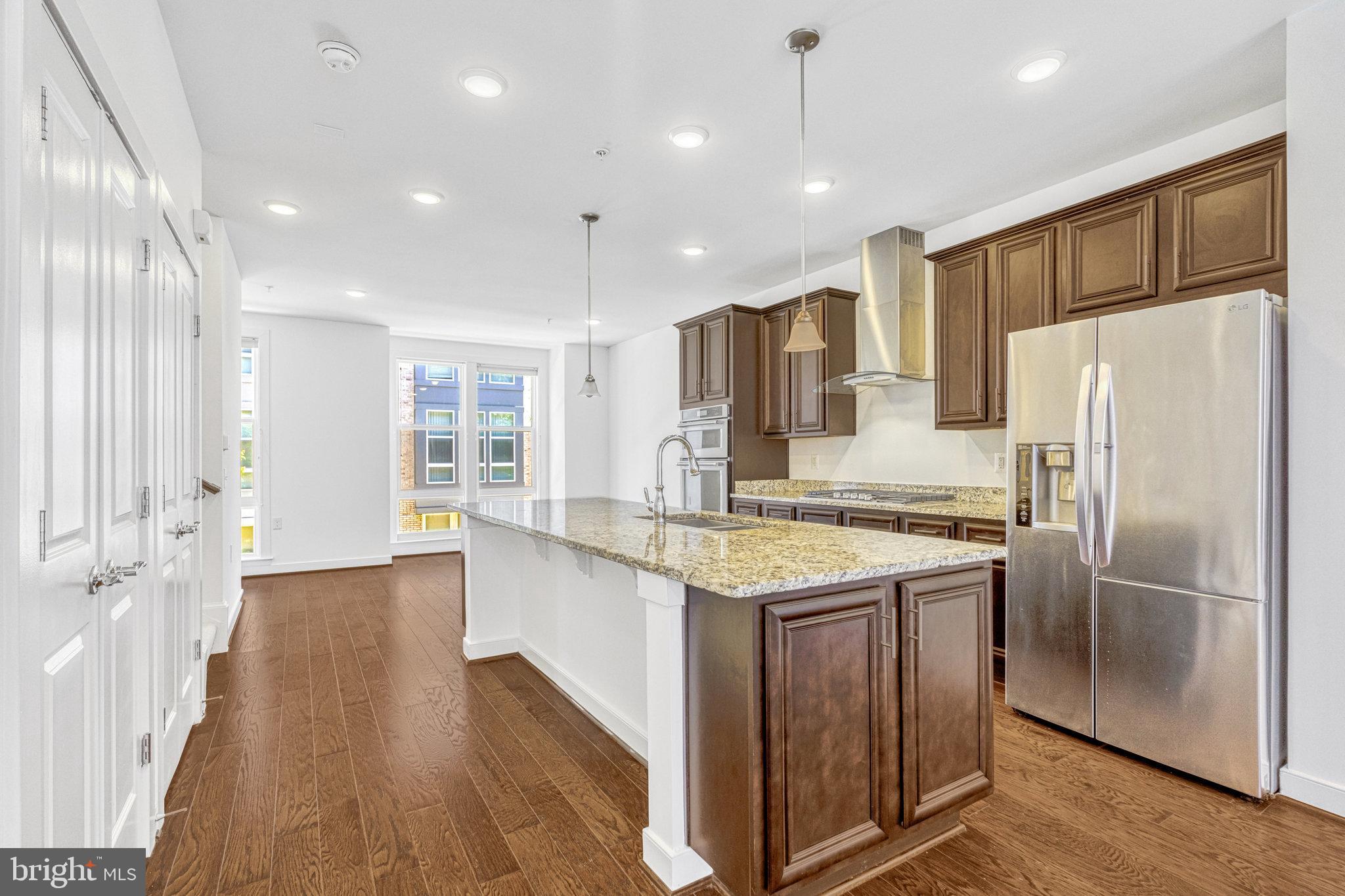 METROPARK AT ARROWBROOK - Residential