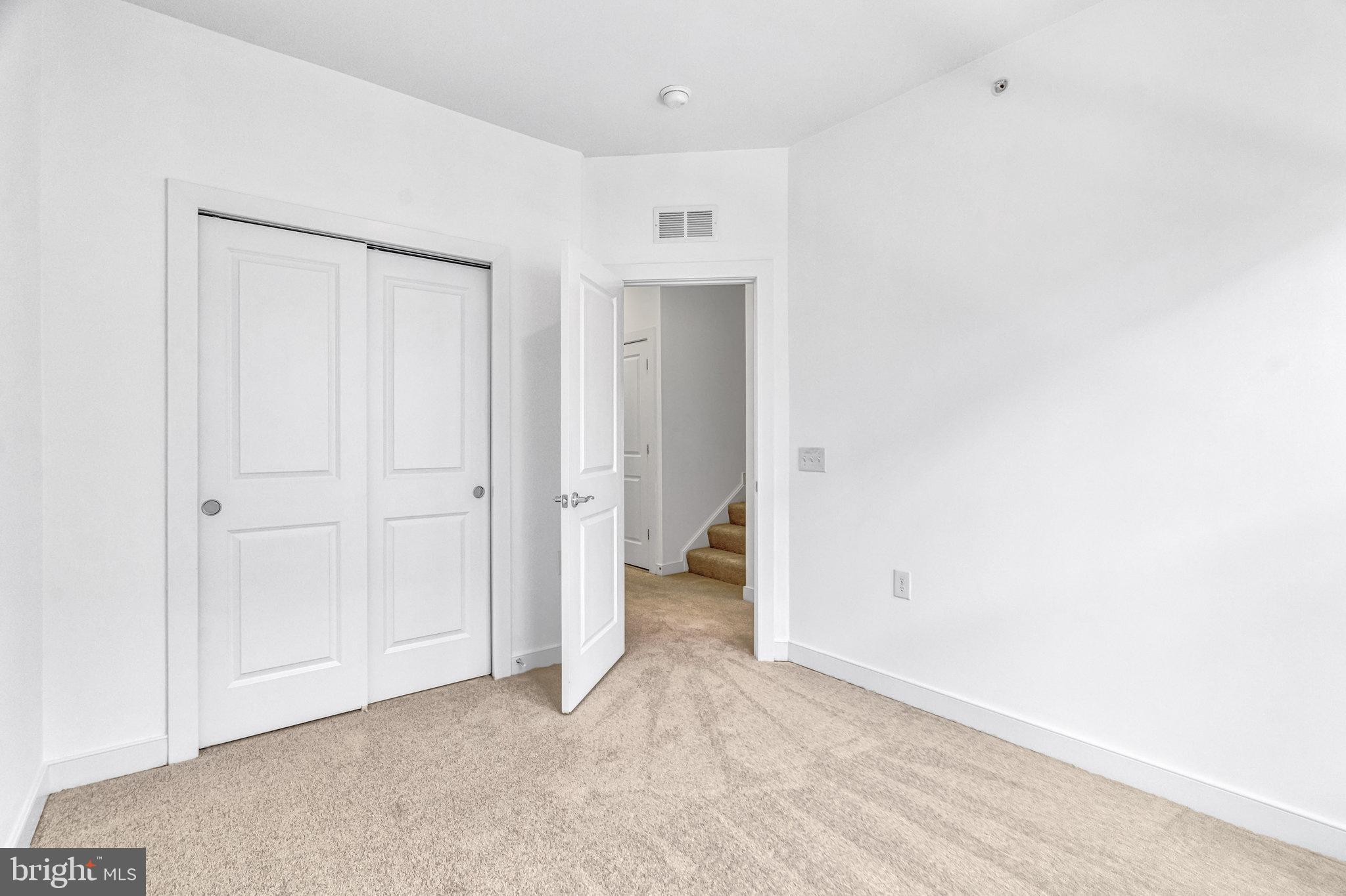 METROPARK AT ARROWBROOK - Residential