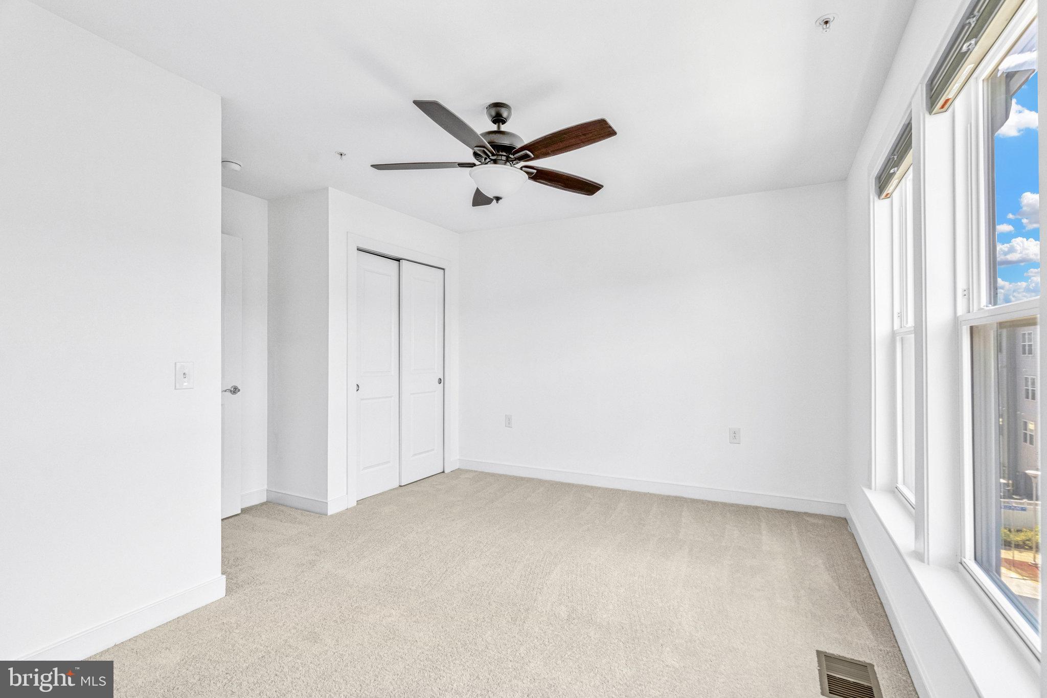 METROPARK AT ARROWBROOK - Residential