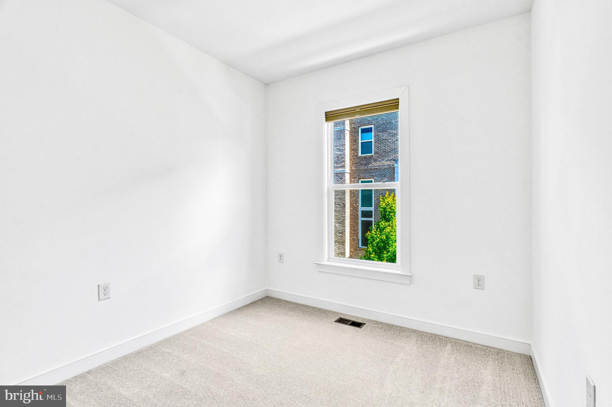 METROPARK AT ARROWBROOK - Residential