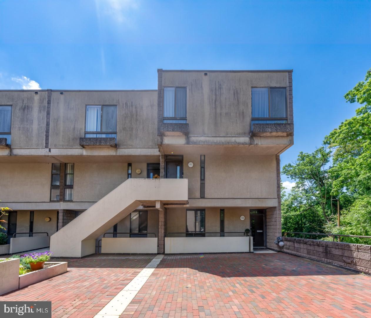 COLD SPRING NEWTOWN - Residential