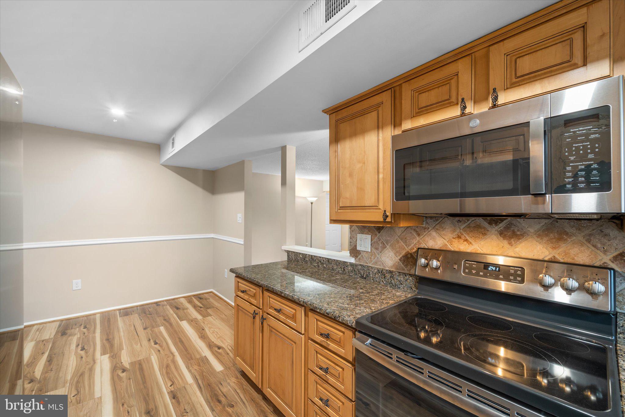 7756 NEW PROVIDENCE DRIVE 16