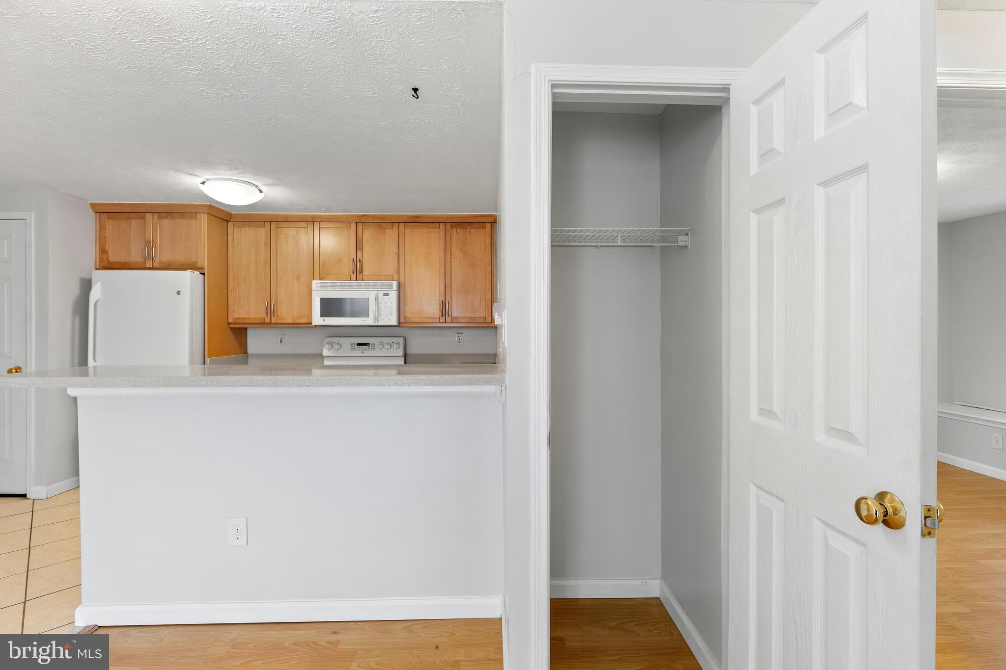 VILLAGE OF HICKORY RIDGE - Residential