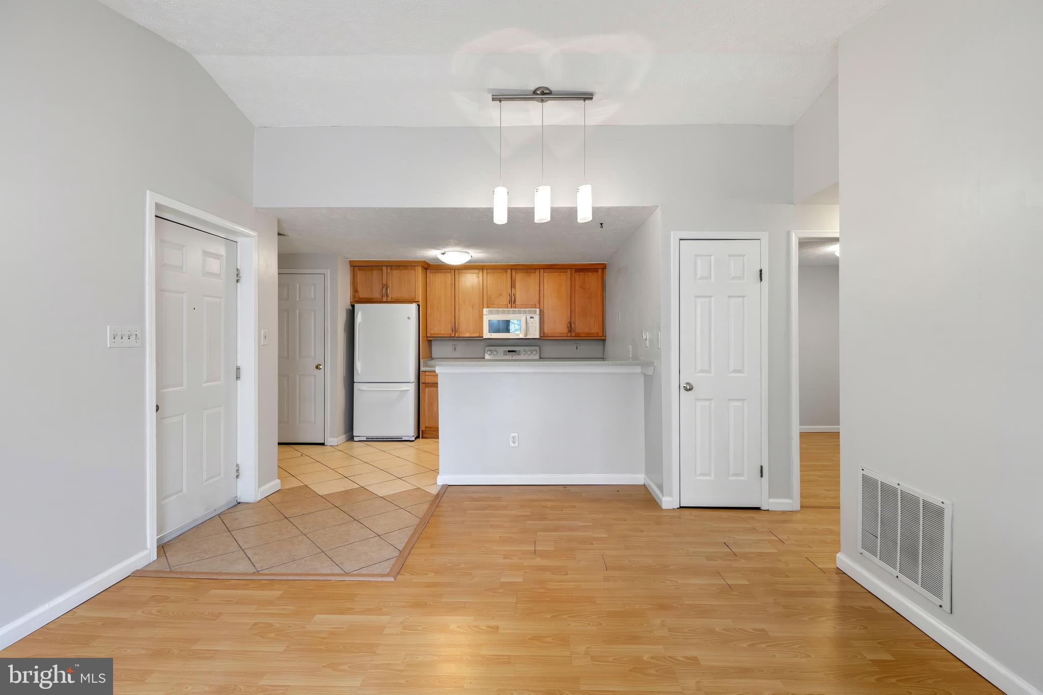 VILLAGE OF HICKORY RIDGE - Residential