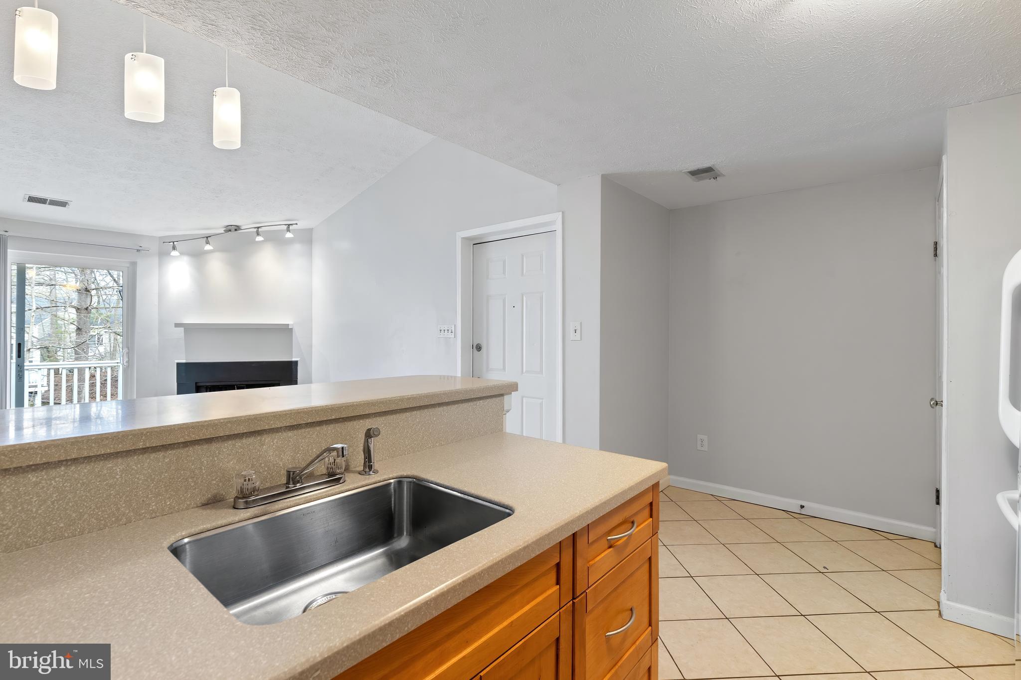 VILLAGE OF HICKORY RIDGE - Residential