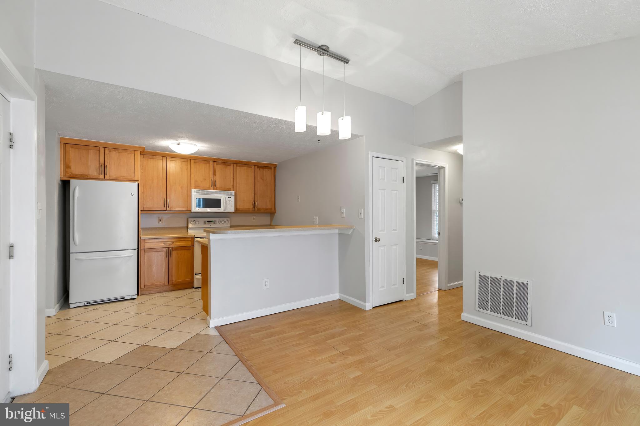 VILLAGE OF HICKORY RIDGE - Residential