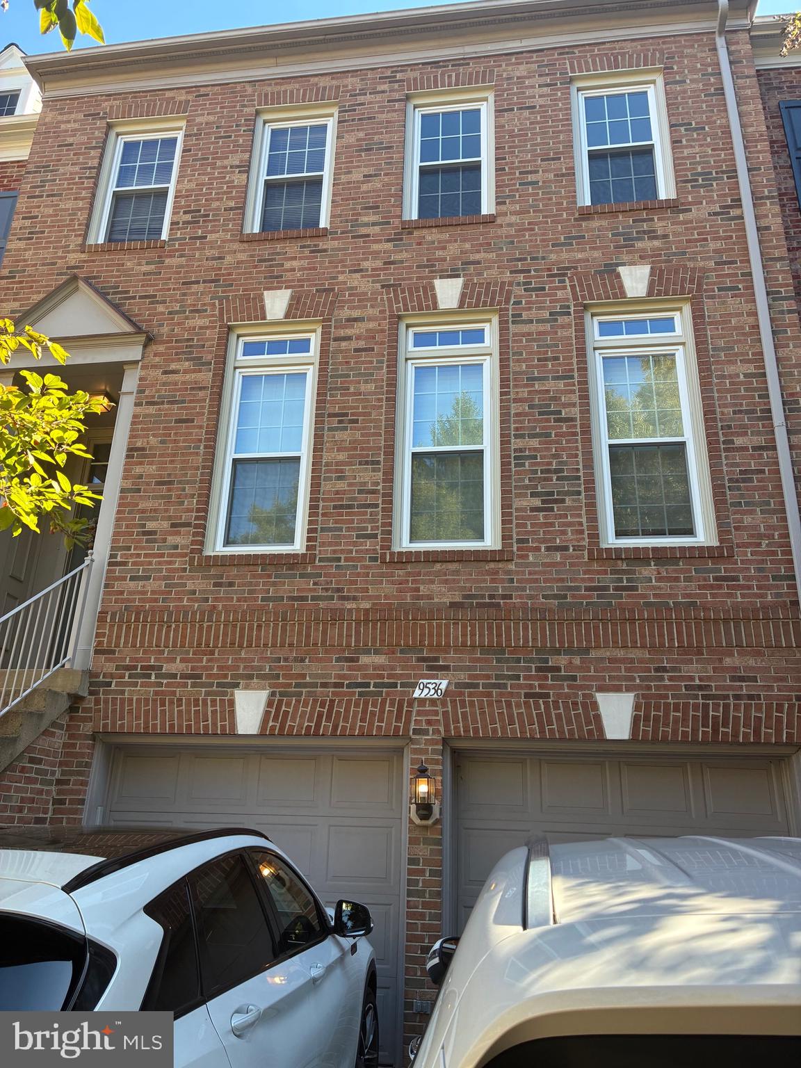 COUNTRY CREEK - Residential Lease