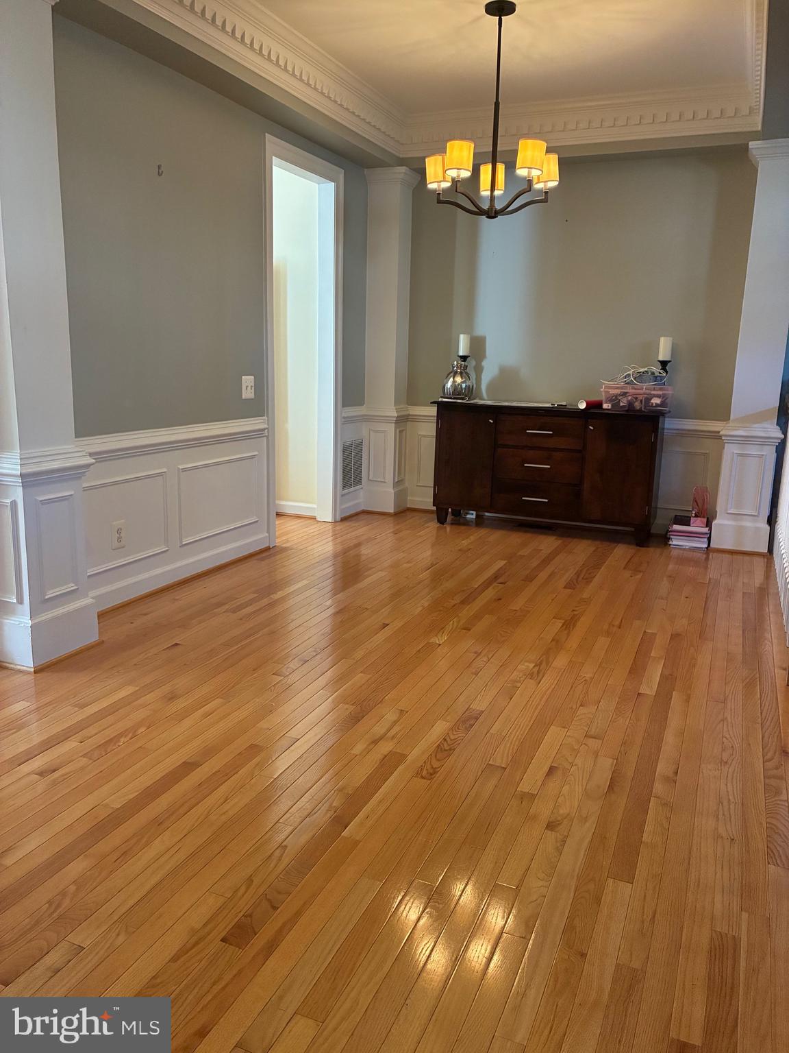 COUNTRY CREEK - Residential Lease