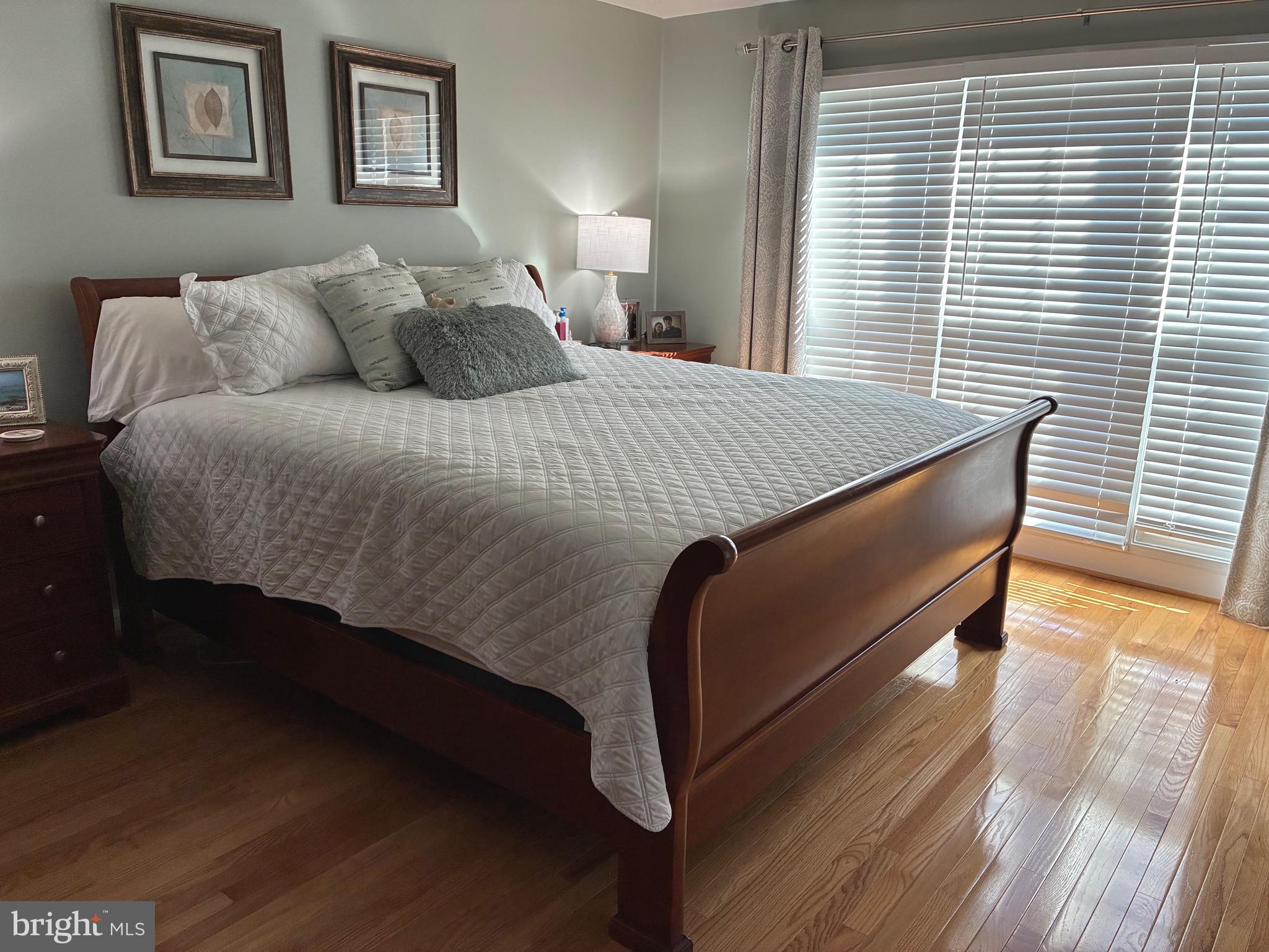 COUNTRY CREEK - Residential Lease