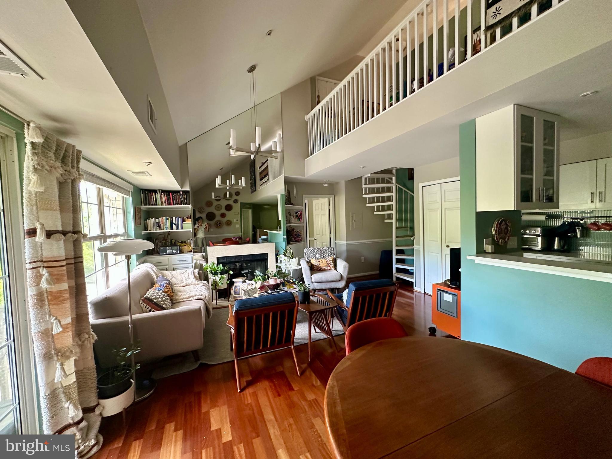 LAKE POINTE AT TOWN CENTER - Residential Lease