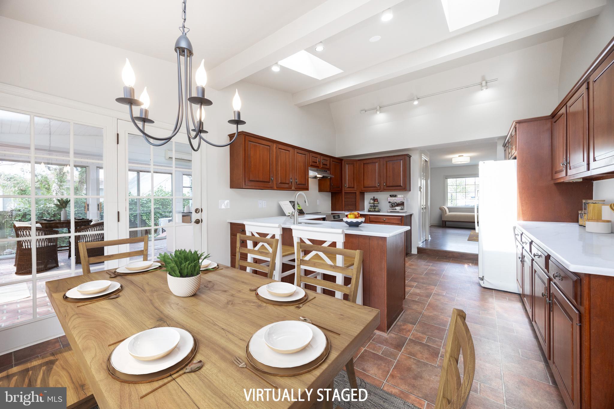 KENNETT SQ - Residential