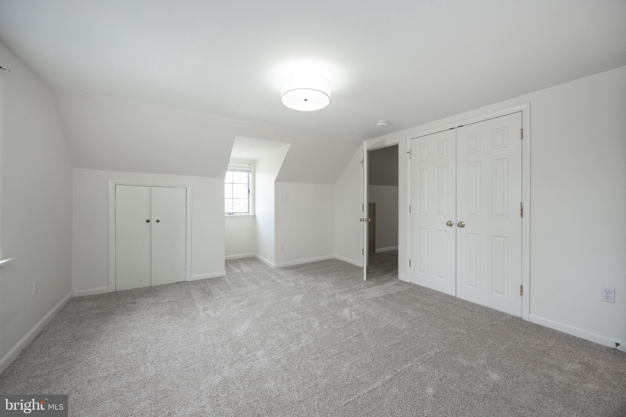 KENNETT SQ - Residential