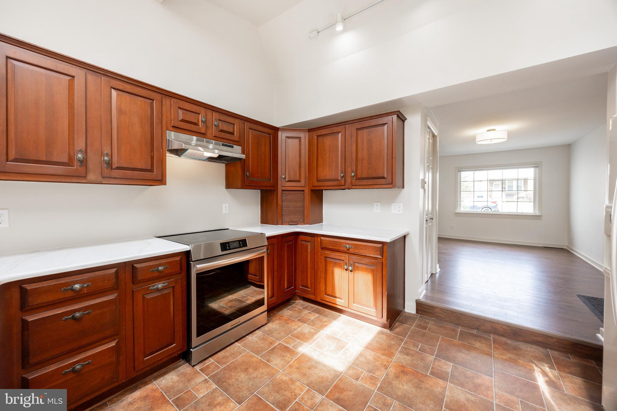 KENNETT SQ - Residential