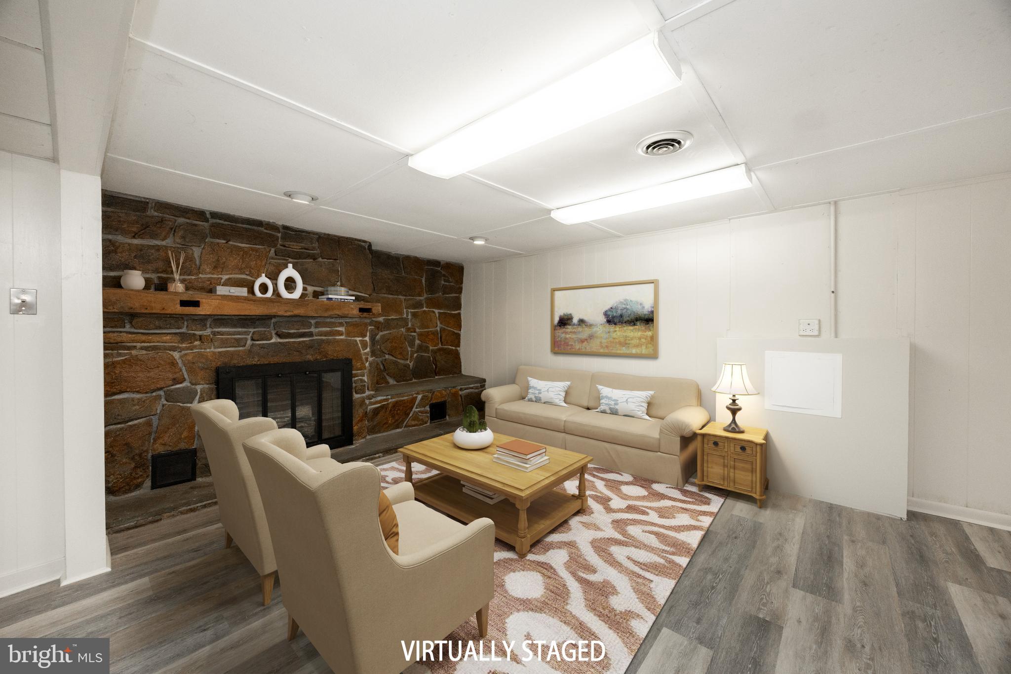 KENNETT SQ - Residential