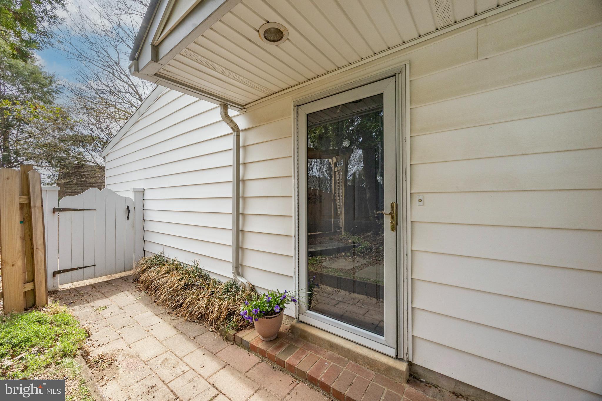 KENNETT SQ - Residential