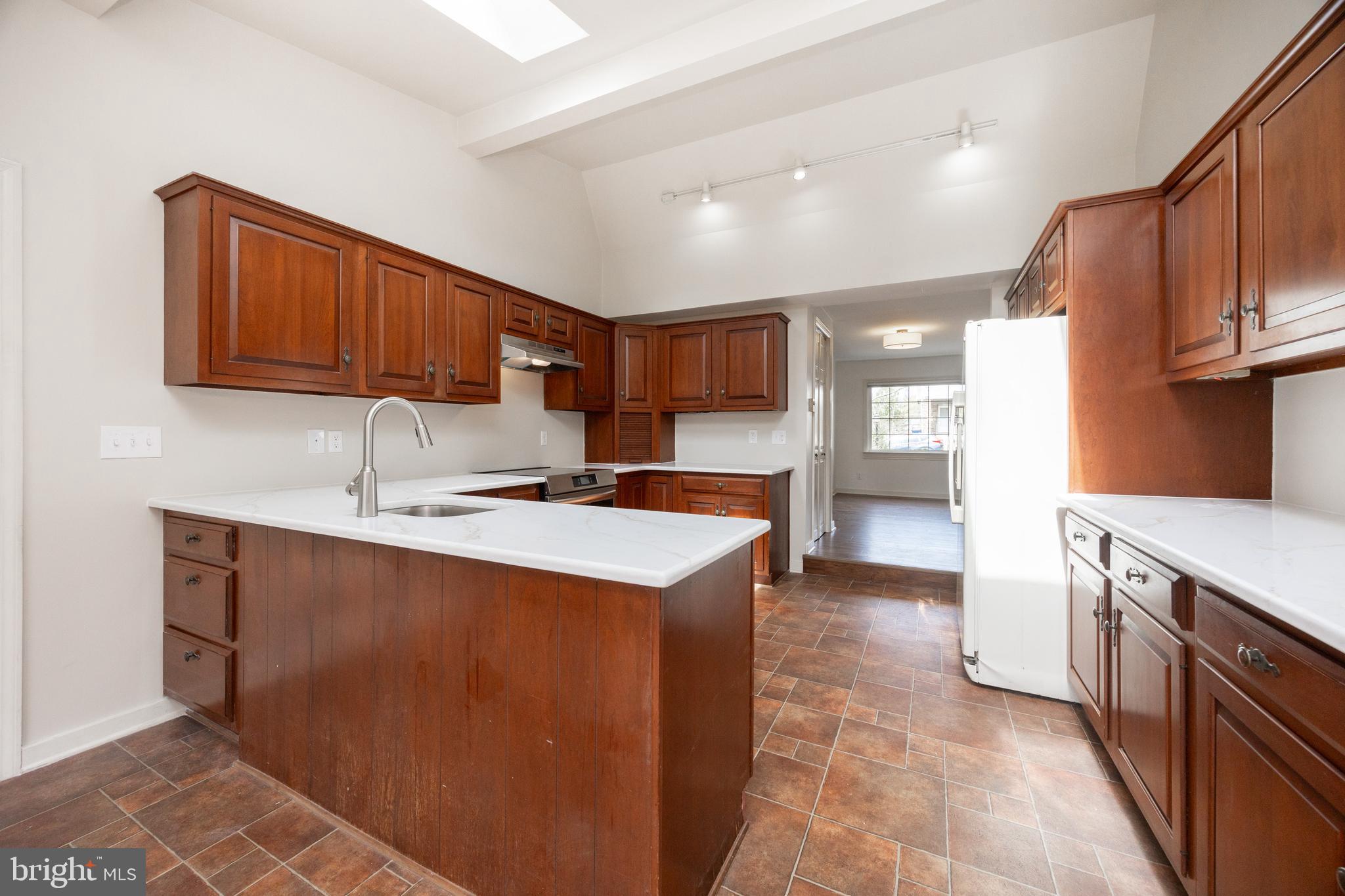 KENNETT SQ - Residential