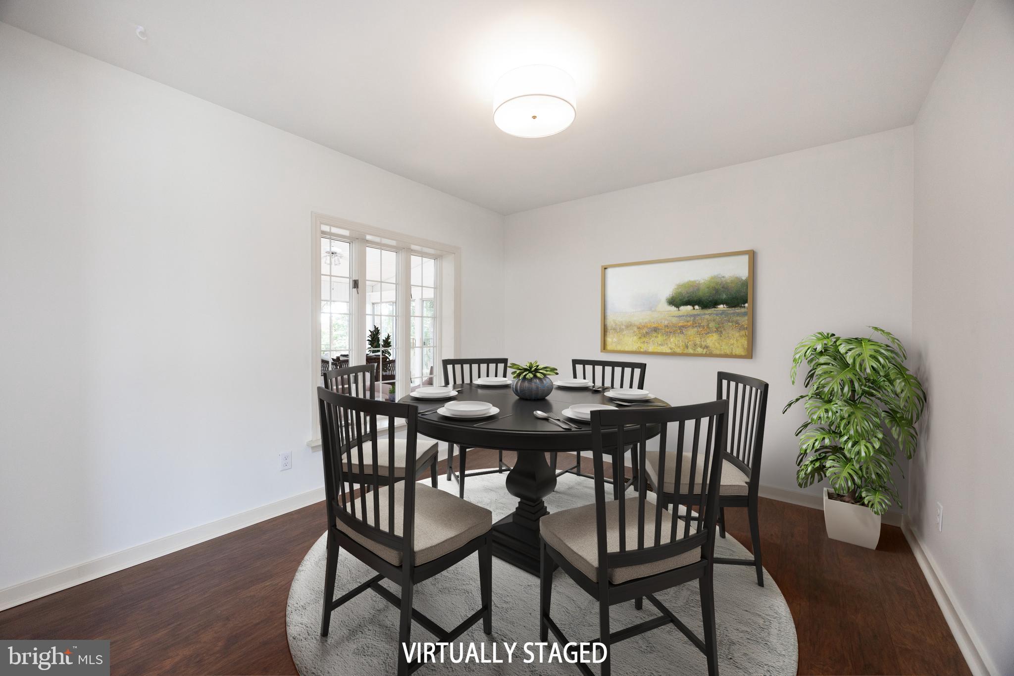 KENNETT SQ - Residential