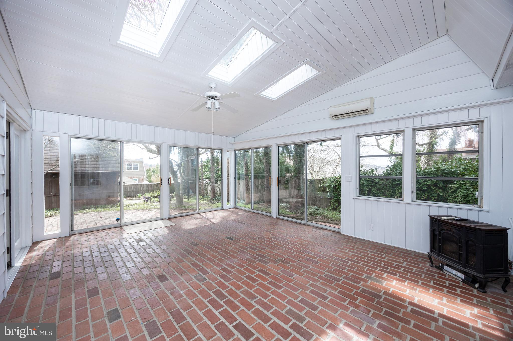 KENNETT SQ - Residential