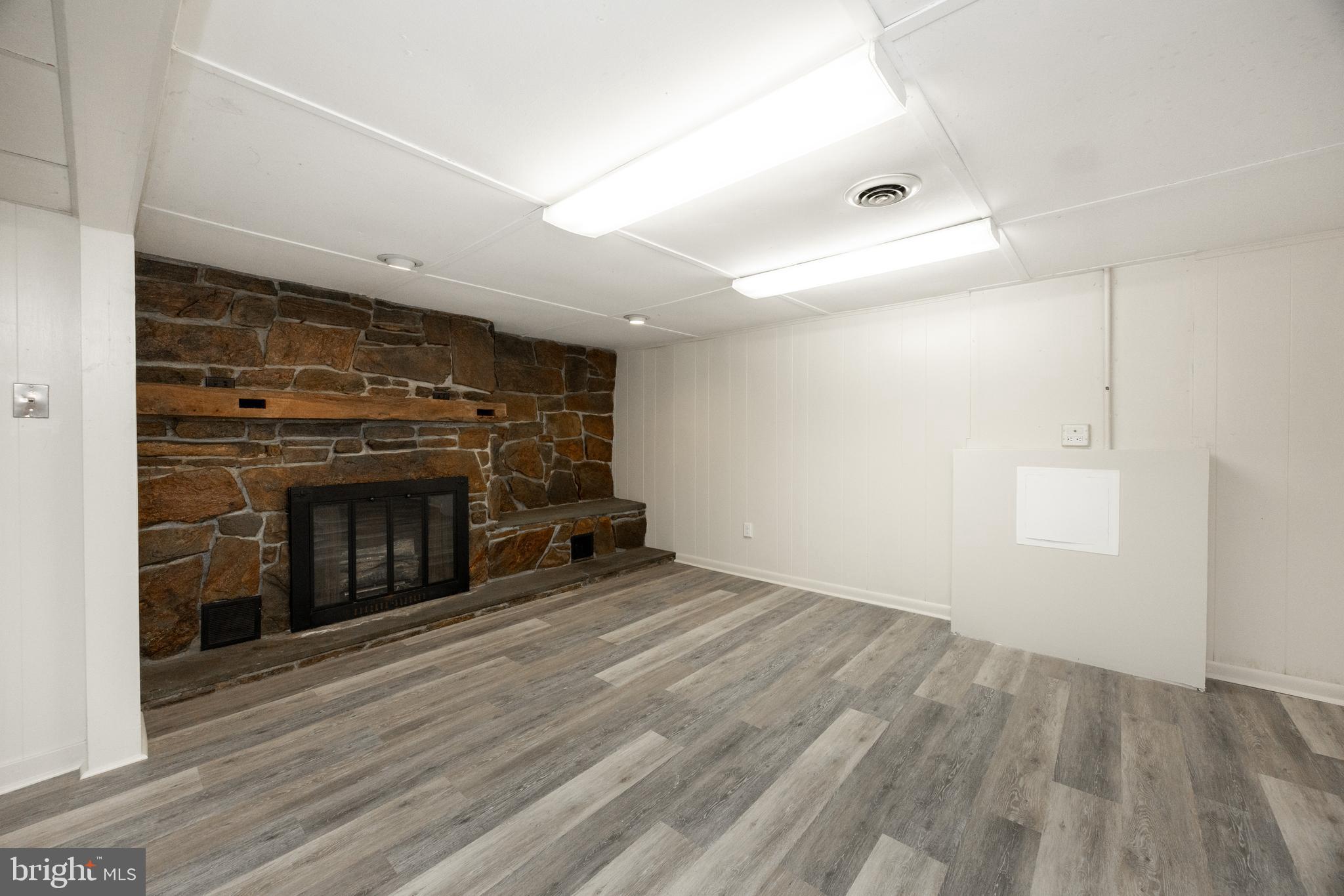 KENNETT SQ - Residential