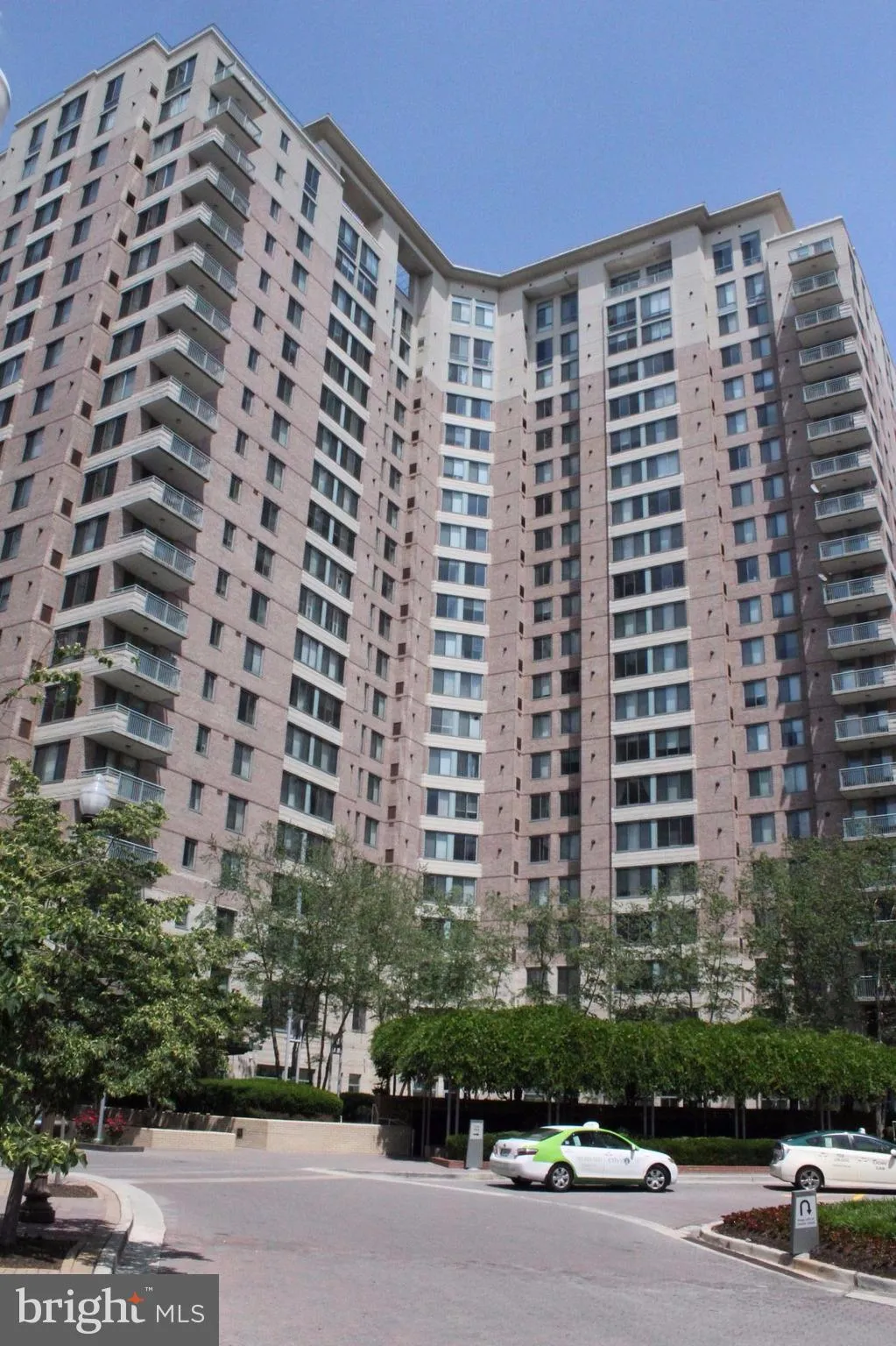 Additional image 2 of 851 Glebe Road Unit 2011, Arlington, VA 22203