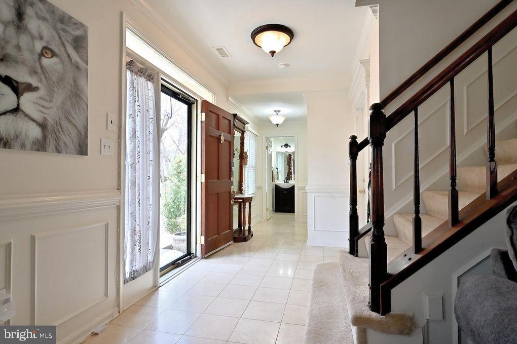 POTTERS GLEN - Residential Lease