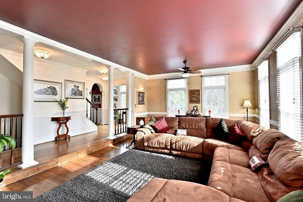 POTTERS GLEN - Residential Lease