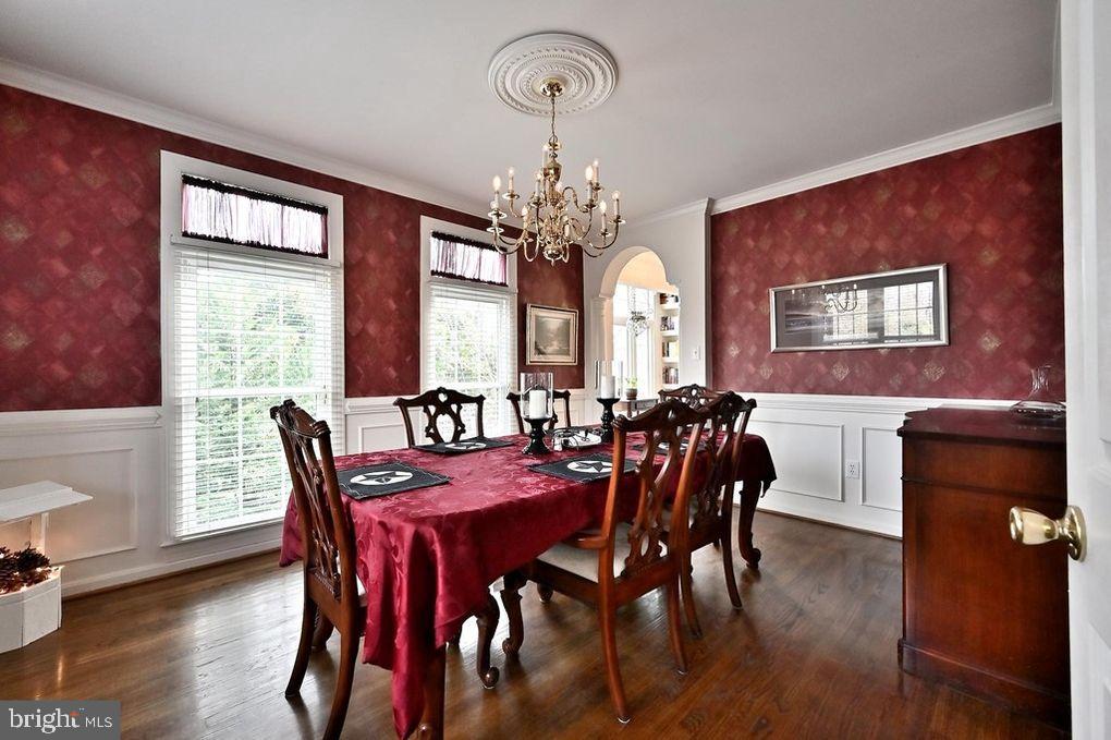 POTTERS GLEN - Residential Lease