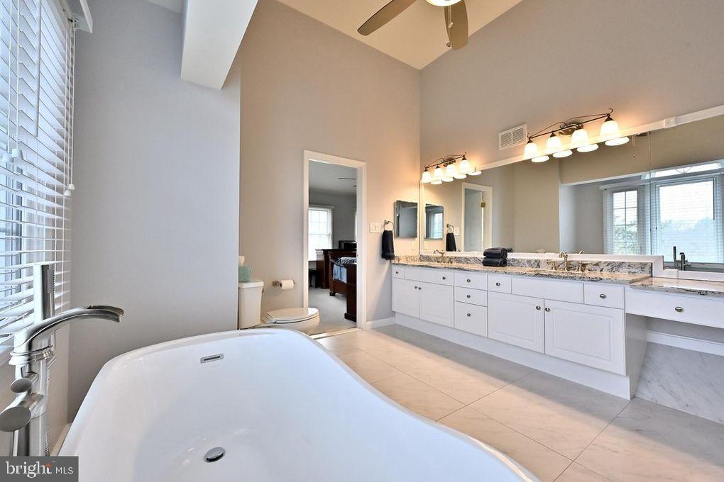 POTTERS GLEN - Residential Lease