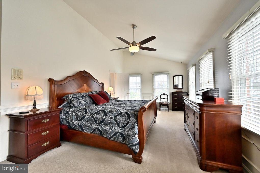 POTTERS GLEN - Residential Lease