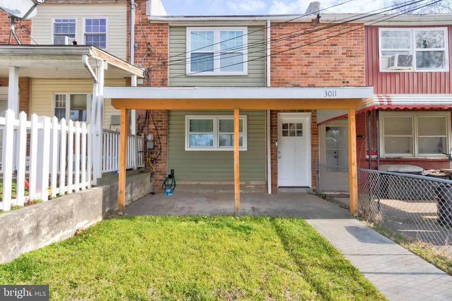 Nestled within a nice community, this townhome offers a perfect blend of comfort and convenience. The main floor encompasses a large kitchen with enough space for table and chairs, lots of cabinet and counterspace. A spacious living room that is open to a Flex Room.  Upstairs are three bedrooms and 1 bath.  Front and back yard are fully fenced in and front yard has a covered porch. Close to major highways, shopping, and public transportation. This is a must see!