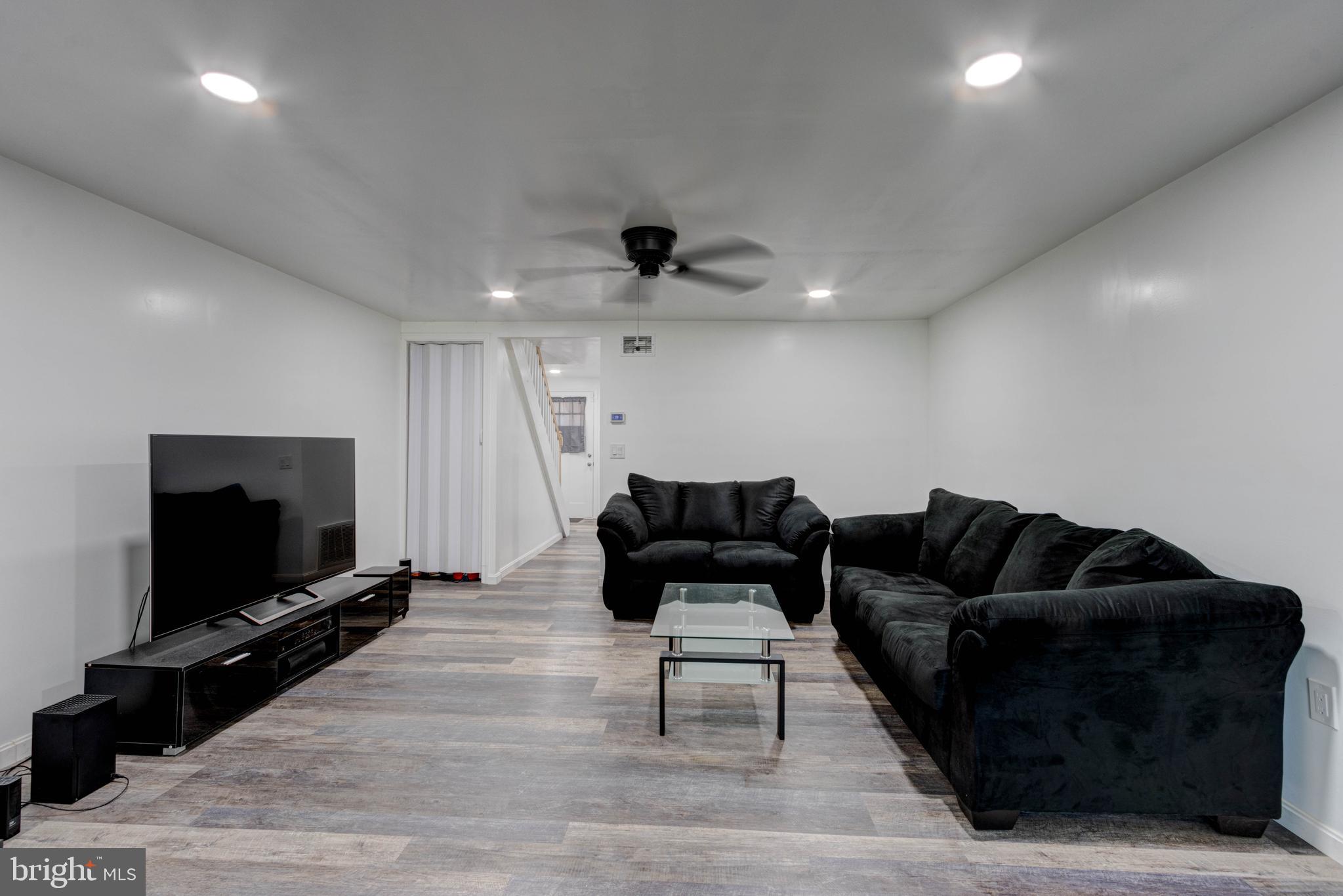 RIVERVIEW - Residential