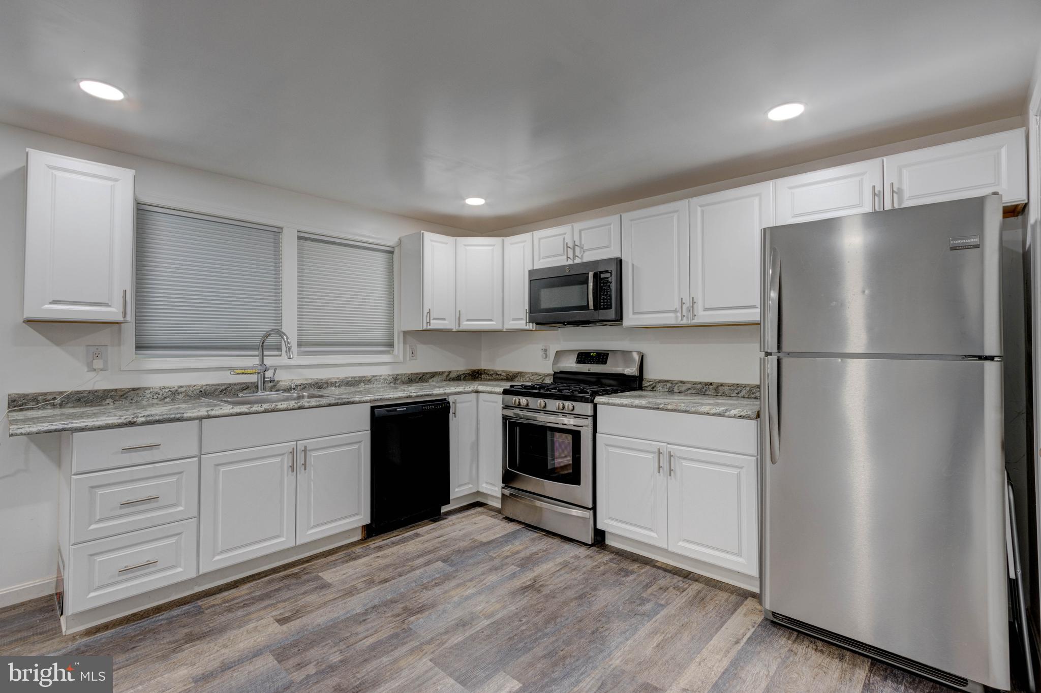 RIVERVIEW - Residential