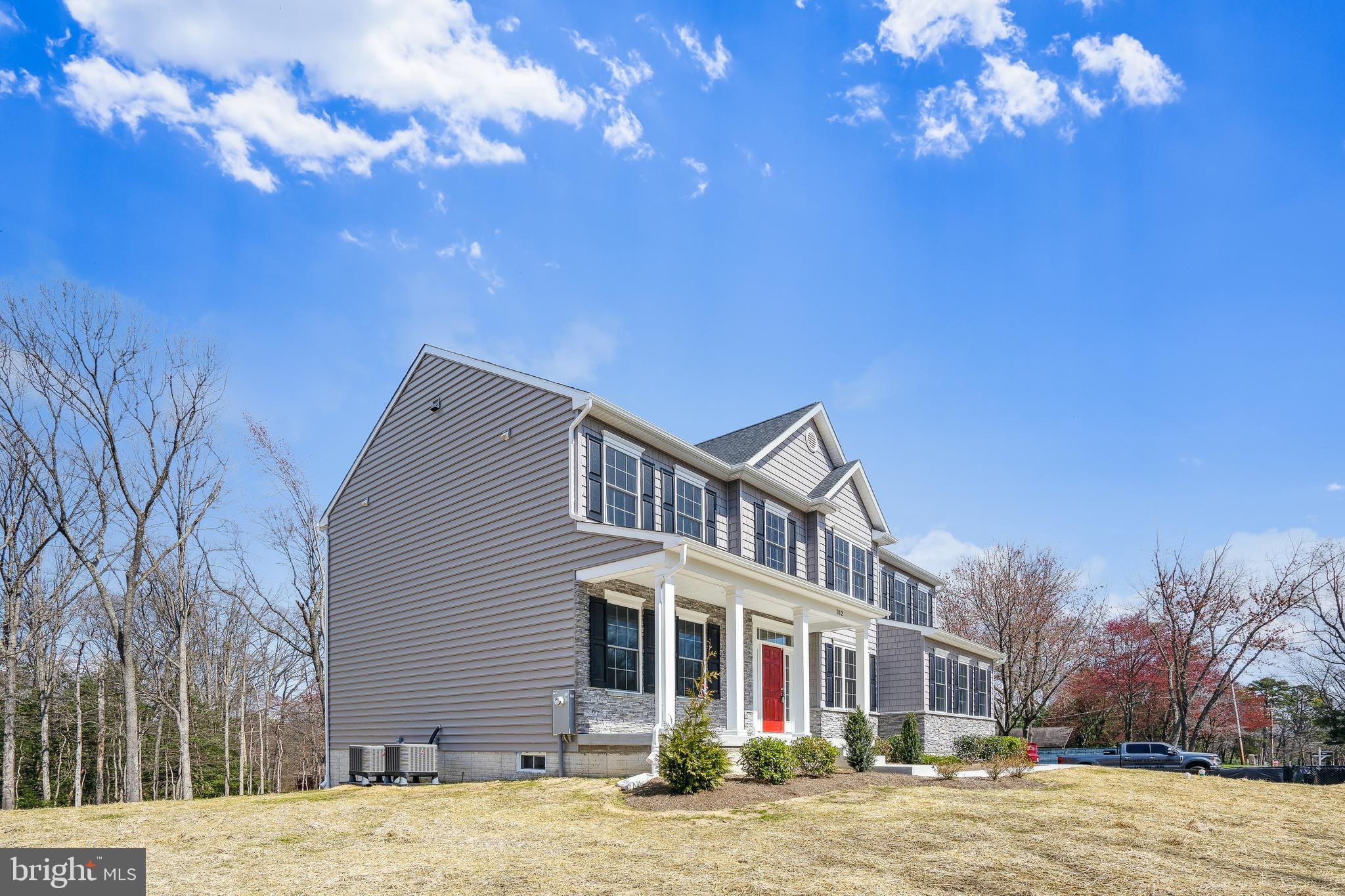 ELVATON ACRES - Residential