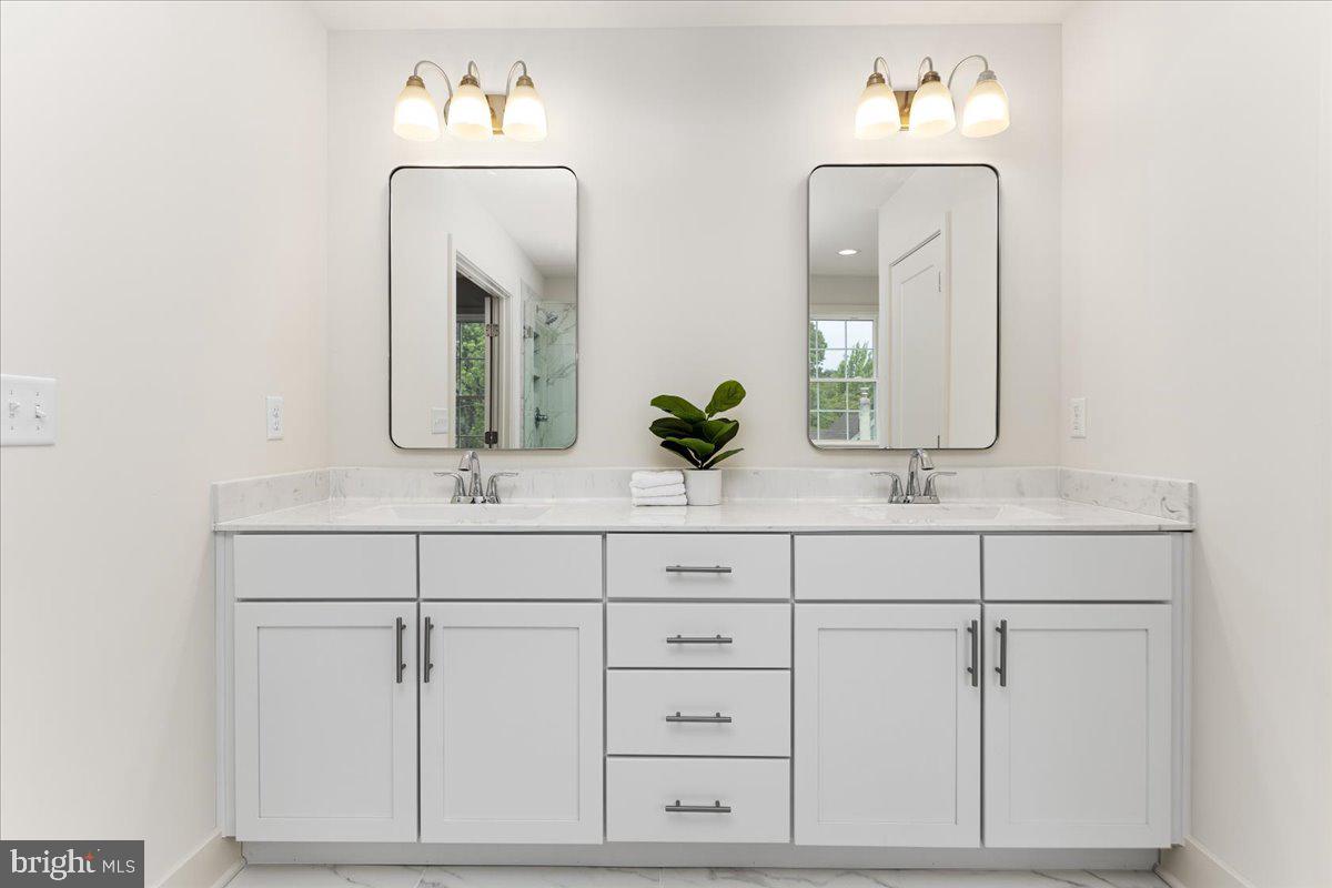 ELVATON ACRES - Residential