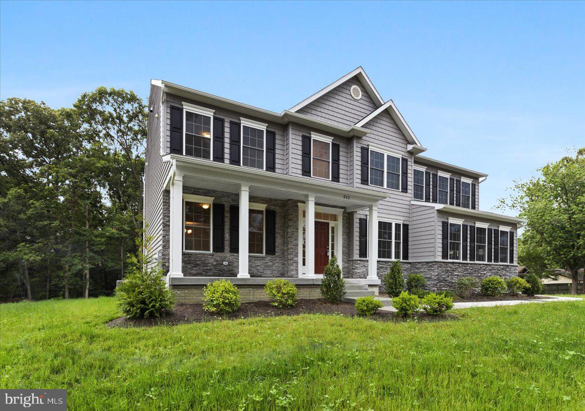 ELVATON ACRES - Residential