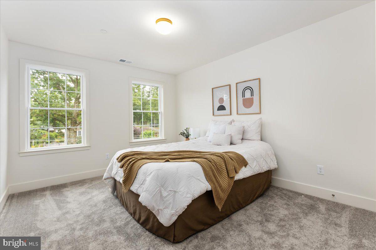 ELVATON ACRES - Residential